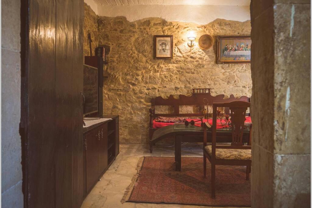 The Royal Stonehouse : Sophia Villa Vasiliki  Exterior photo
