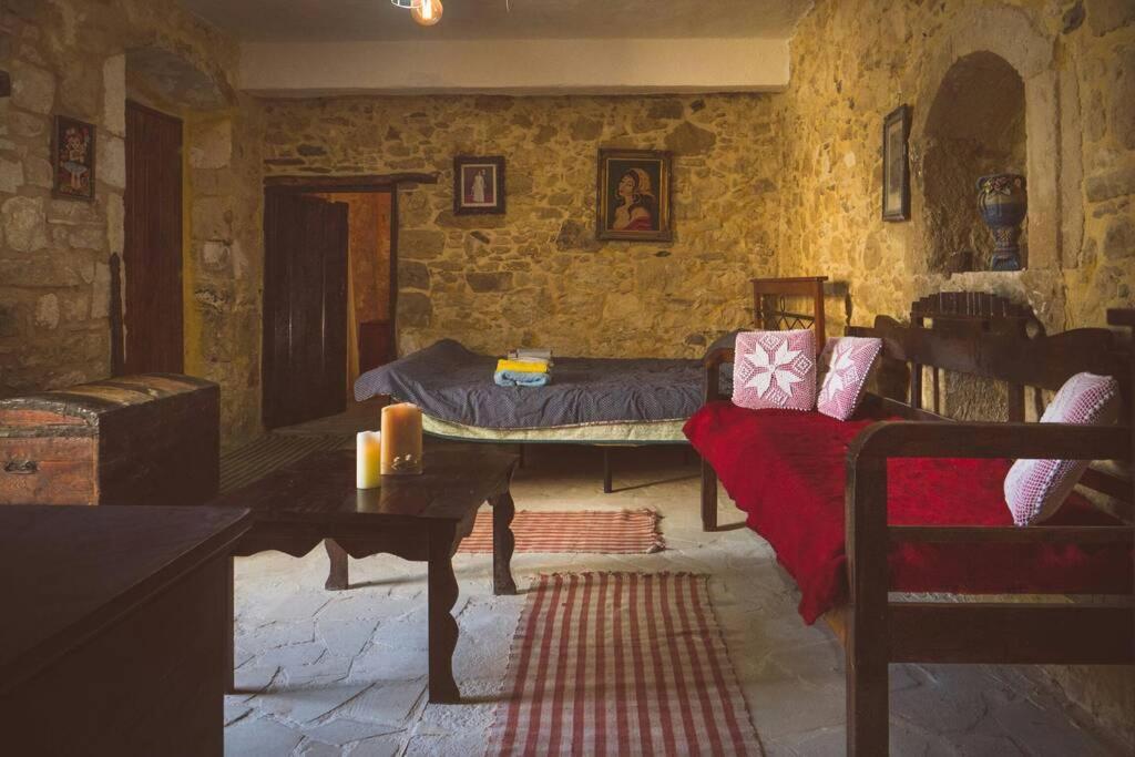 The Royal Stonehouse : Sophia Villa Vasiliki  Exterior photo